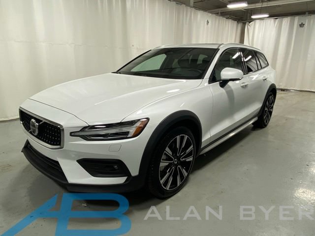 Used 2025 Volvo V60 B5 Cross Country Ultra AWD/4WD video 1