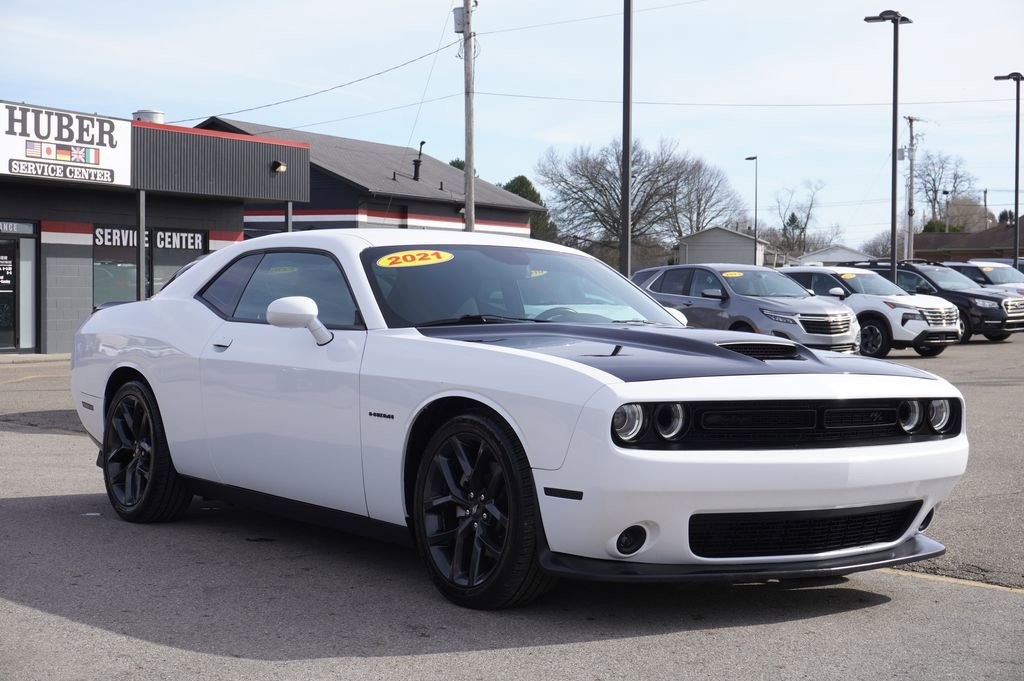 Used 2021 Dodge Challenger R/T w/ Blacktop Package image 9