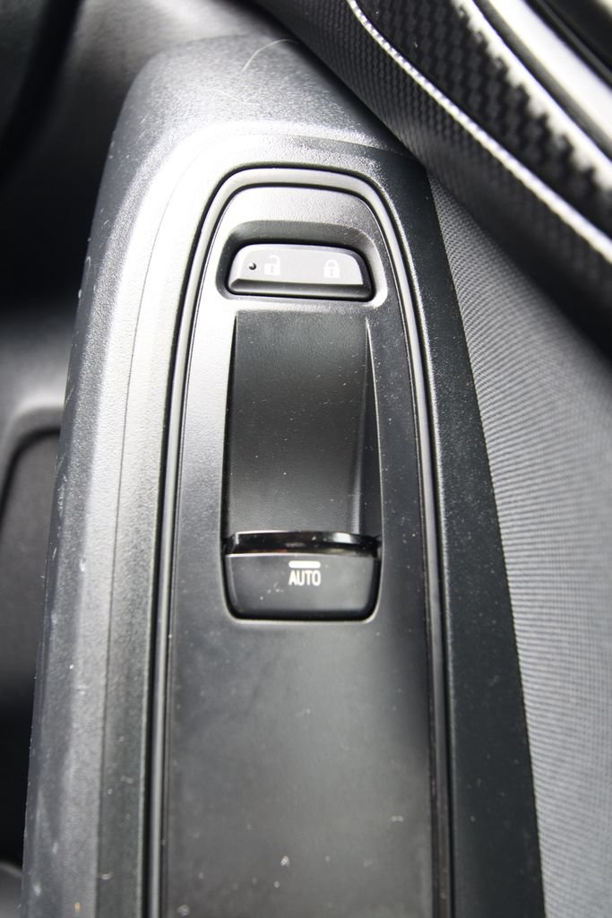 Used 2022 Subaru Crosstrek 2.0i Premium AWD/4WD image 23