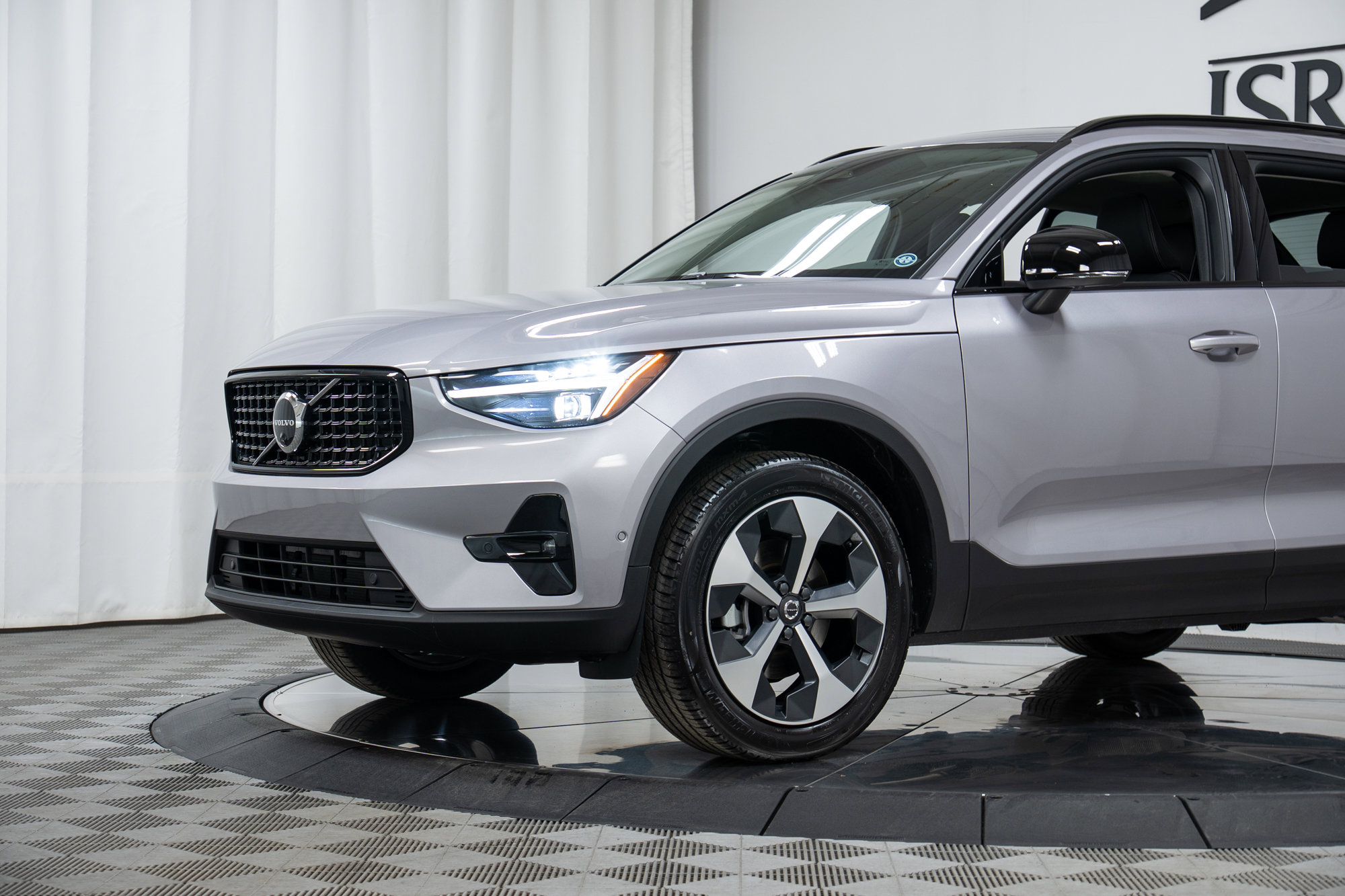New 2026 Volvo XC40 B5 Plus w/ Protection Package Premier image 25