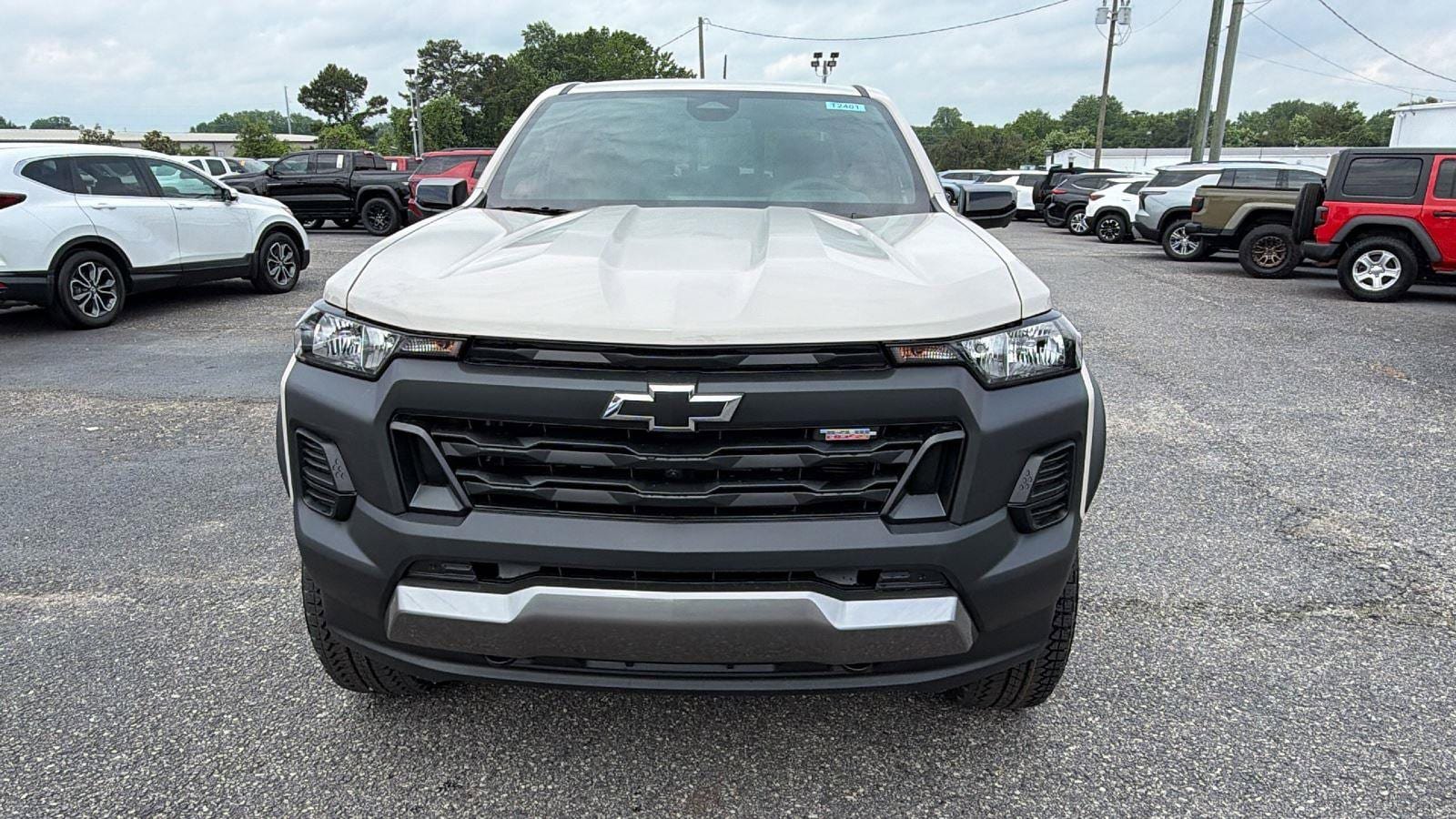 New 2026 Chevrolet Colorado Trail Boss AWD/4WD image 2