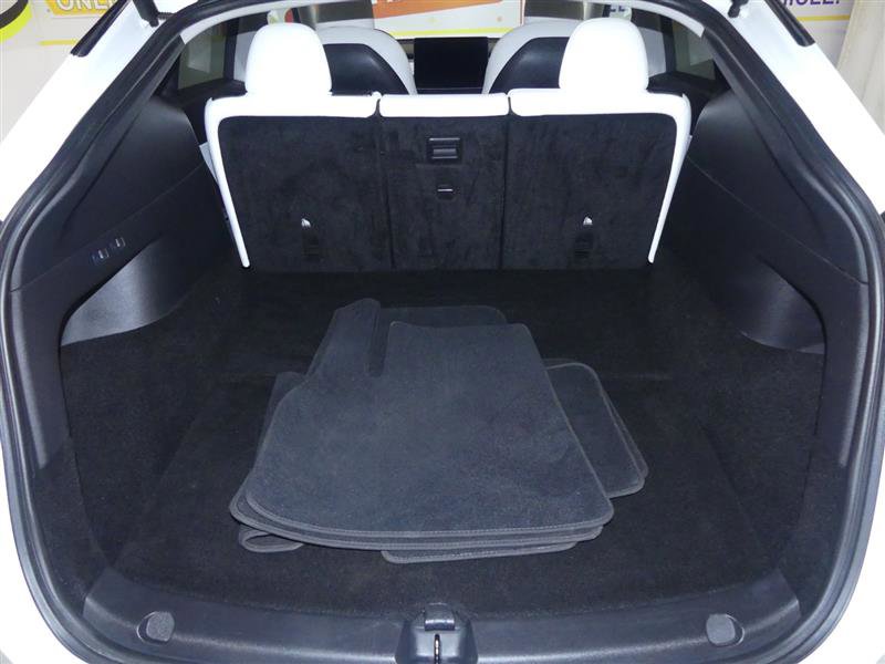 Used 2021 Tesla Model Y Long Range image 26