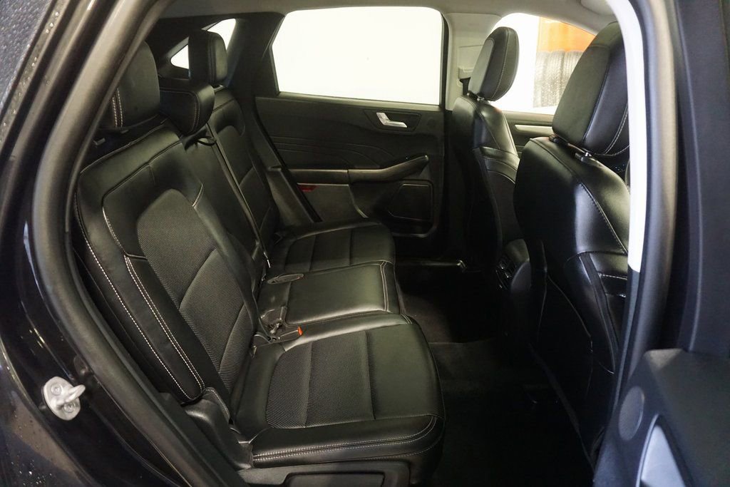 Used 2022 Ford Escape SEL w/ Technology Package image 27