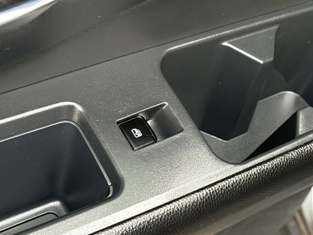 Certified 2024 Nissan Pathfinder SL w/ Black Appearance Package image 30