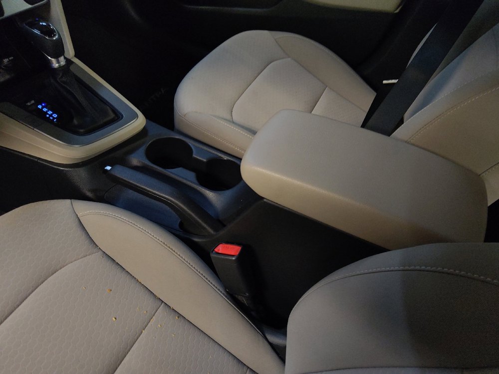 Used 2019 Hyundai Elantra SE image 26