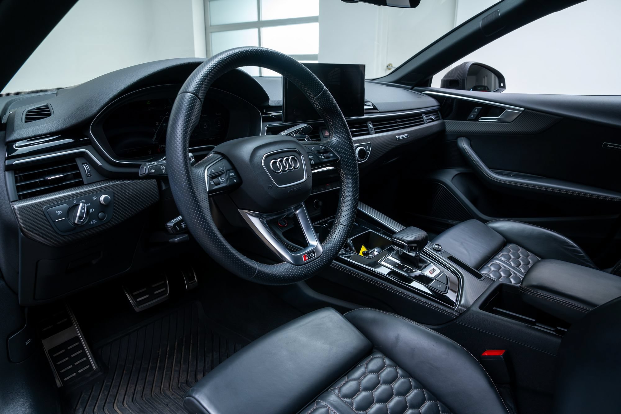 Used 2022 Audi RS 5 Sportback AWD/4WD image 25