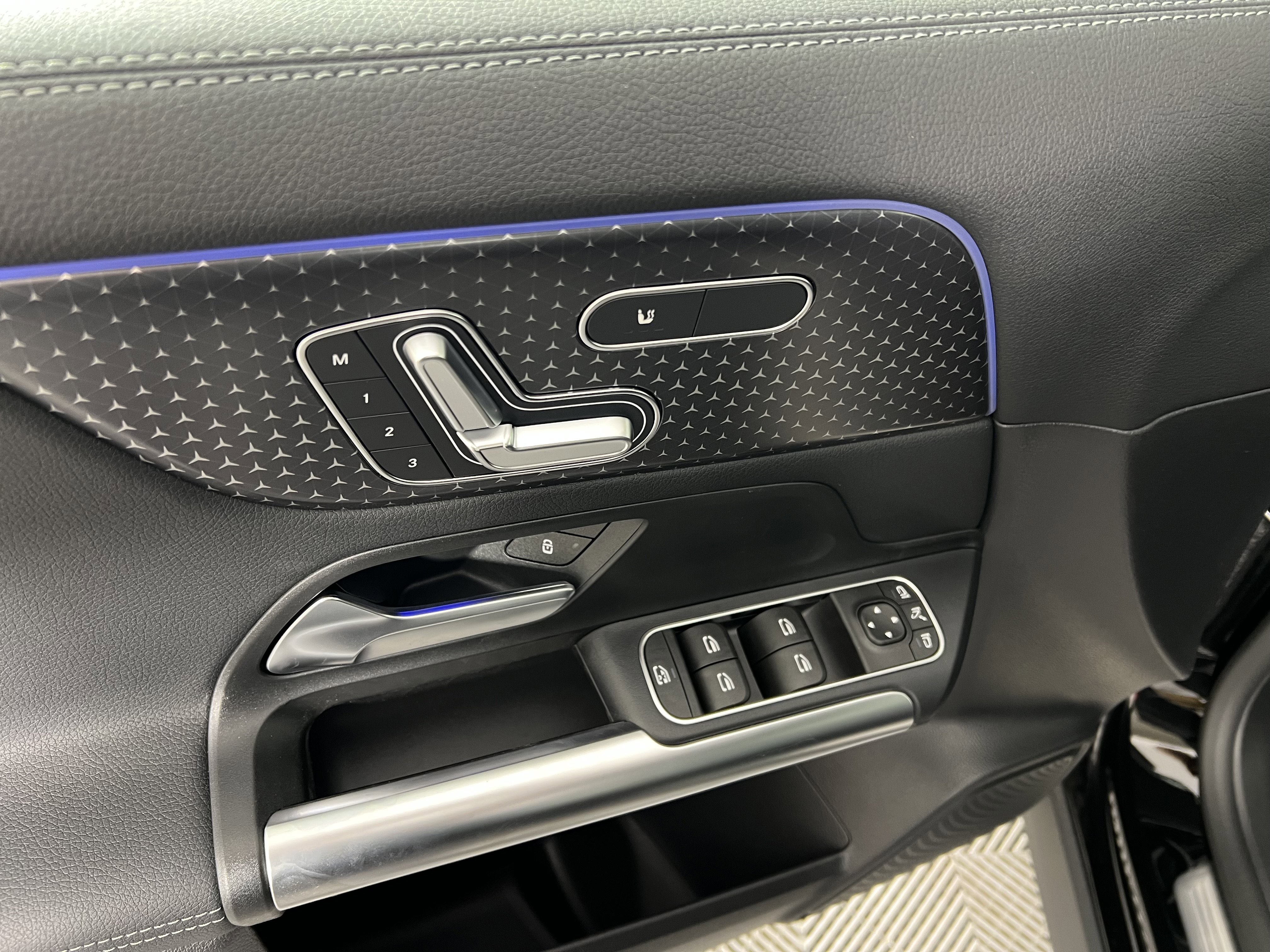 New 2025 Mercedes-Benz GLA 250 4MATIC image 19