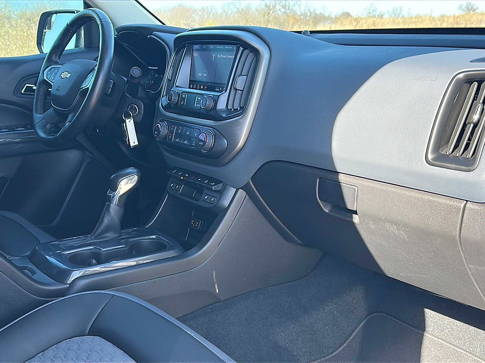 Used 2022 Chevrolet Colorado Z71 w/ Safety Package image 22