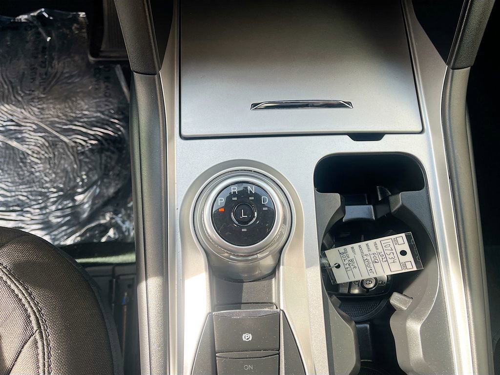 Used 2023 Ford Explorer XLT image 16