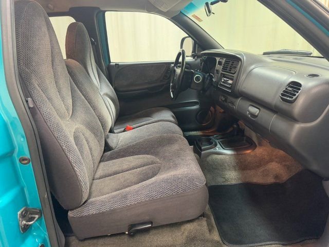 Used 1997 Dodge Dakota SLT image 32