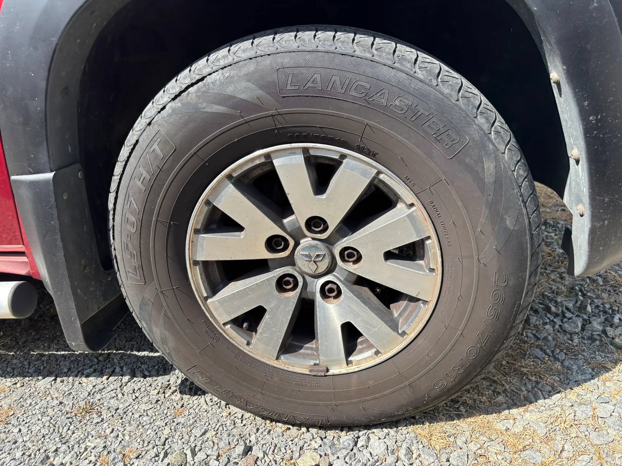 Used 2006 Mitsubishi Raider DuroCross AWD/4WD image 4