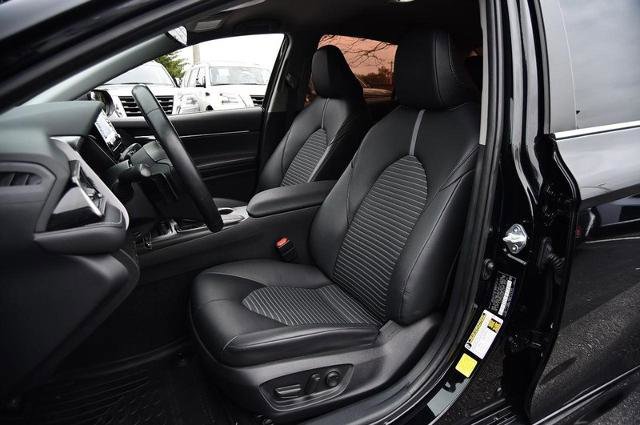 Used 2021 Toyota Camry SE image 17