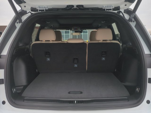 New 2026 Jeep Grand Cherokee Limited w/ Limited Altitude Package RWD image 23