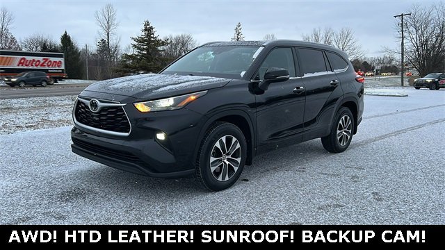 Used 2022 Toyota Highlander XLE image 32