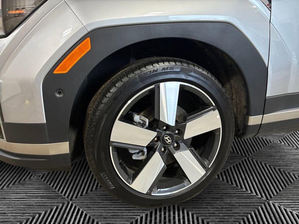 Used 2025 Hyundai Santa Fe Limited image 14