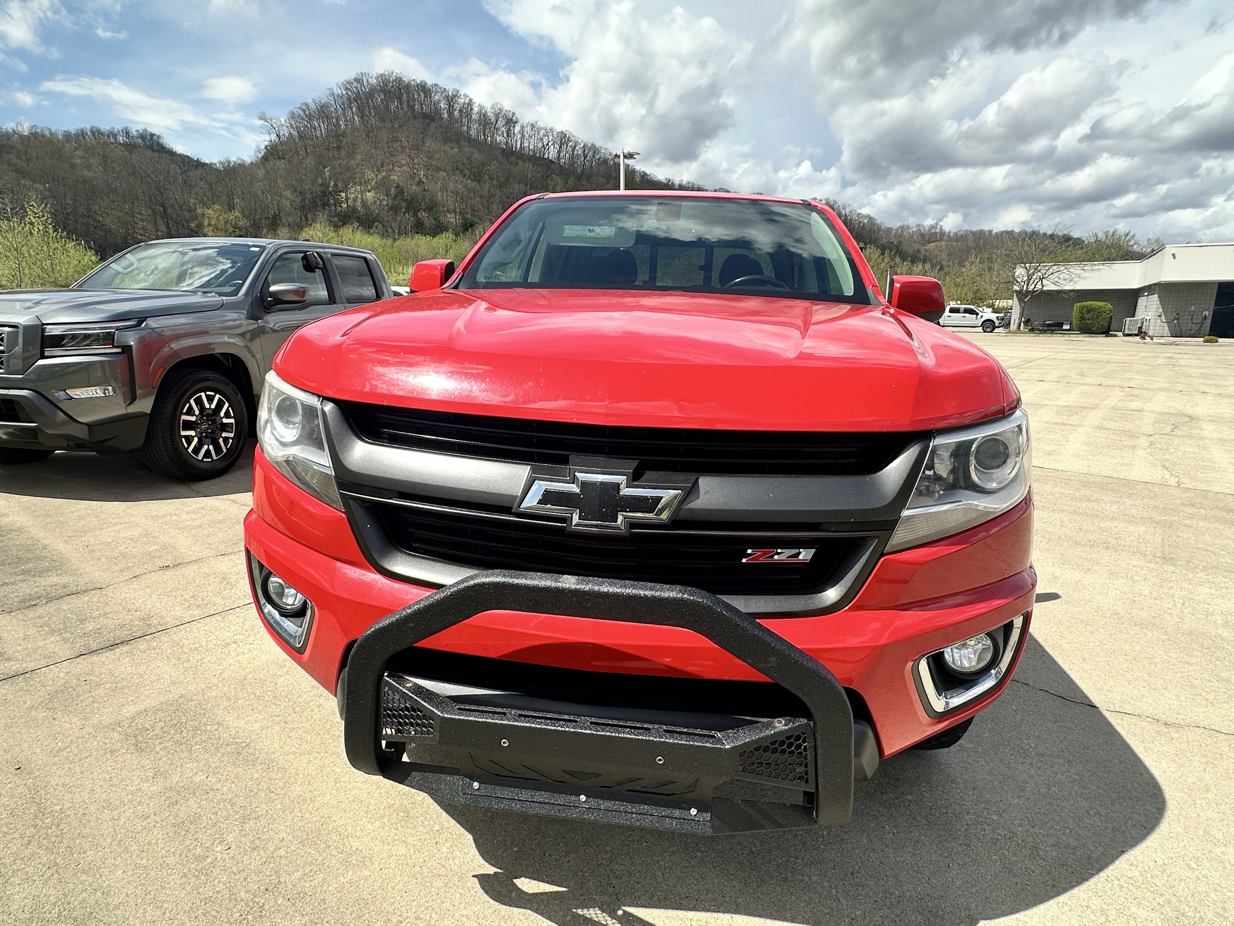 Used 2017 Chevrolet Colorado Z71 image 3