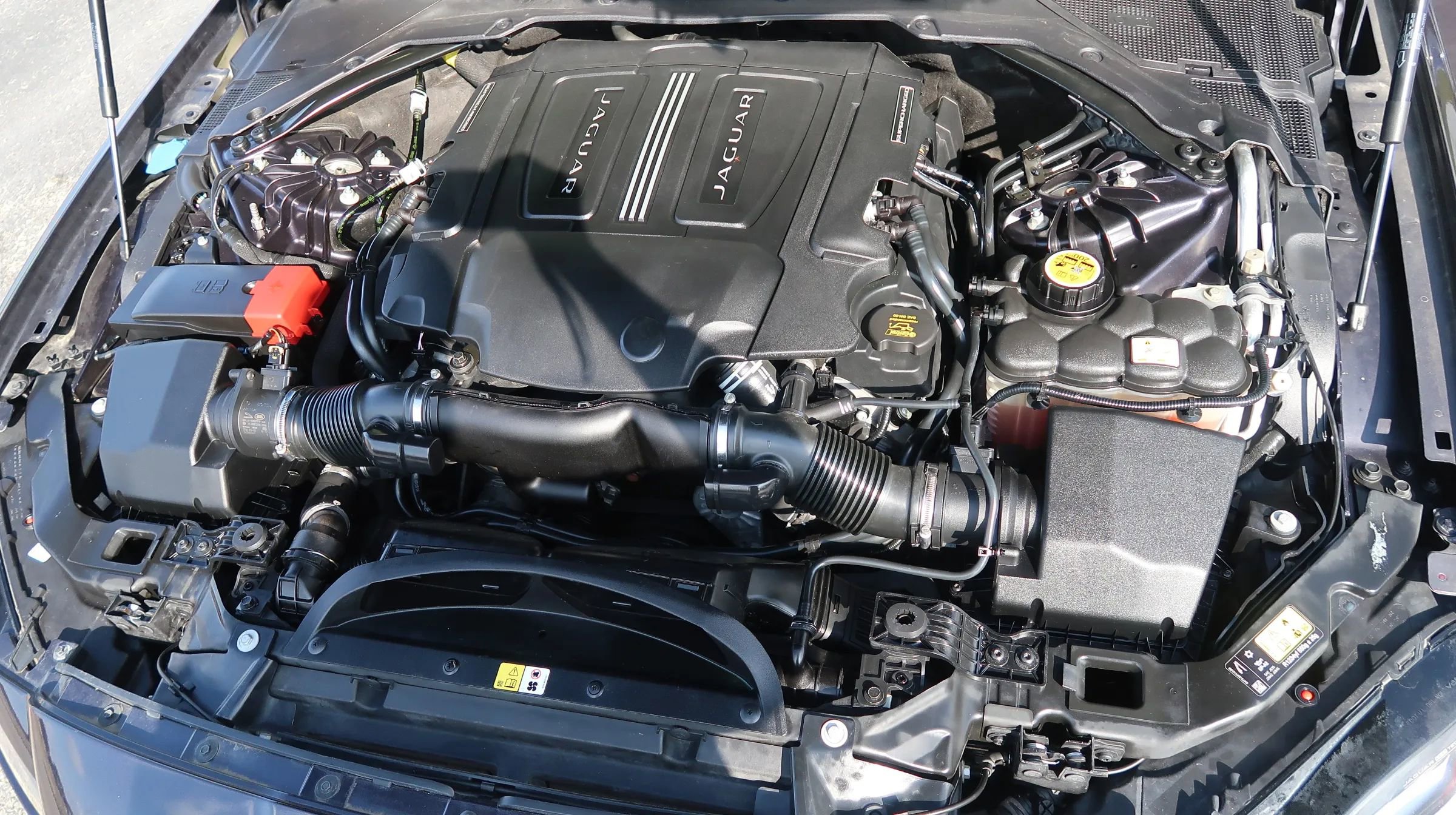 Used 2017 Jaguar XF Prestige image 46