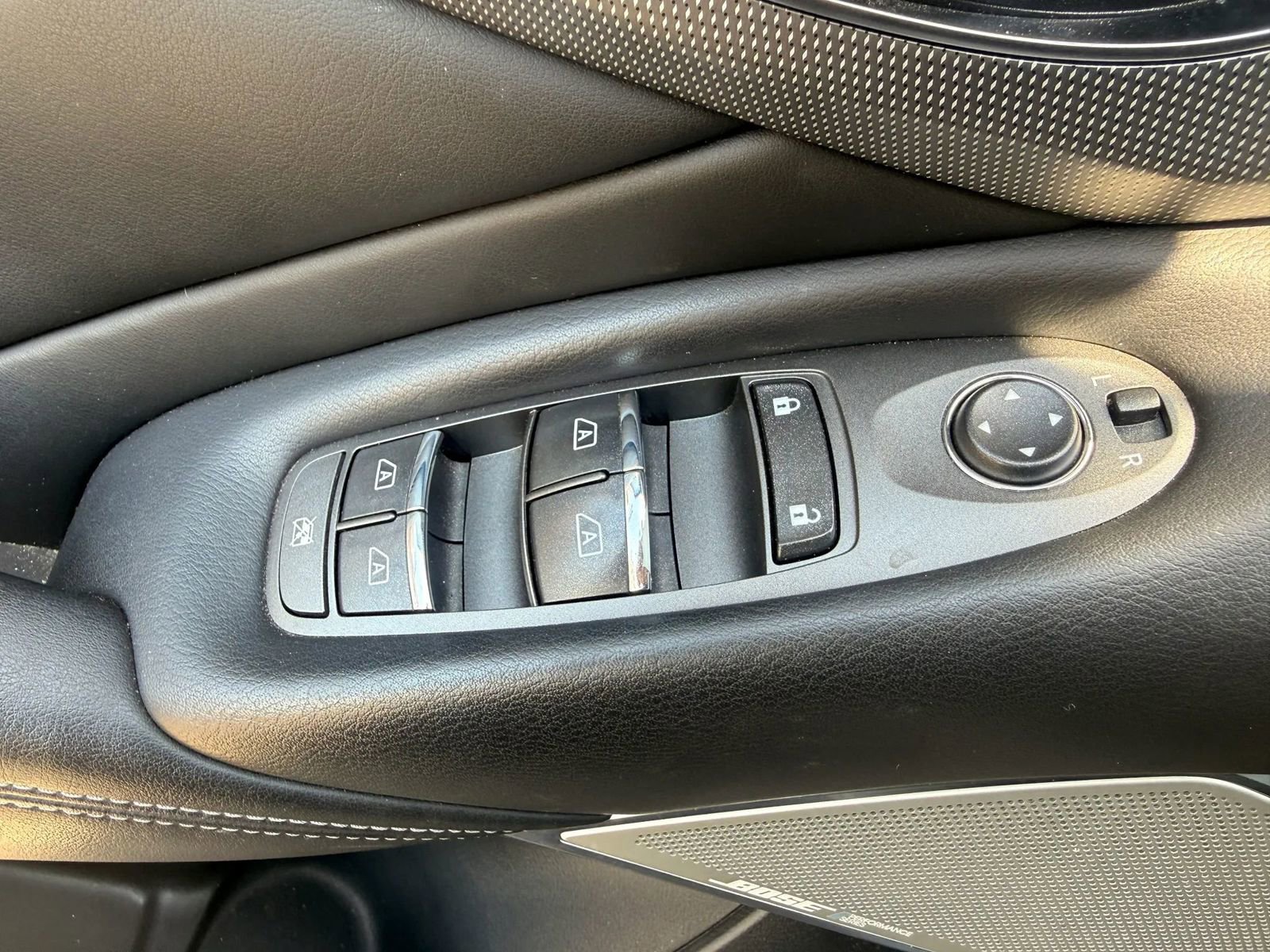 Used 2017 INFINITI Q50 Sport image 10