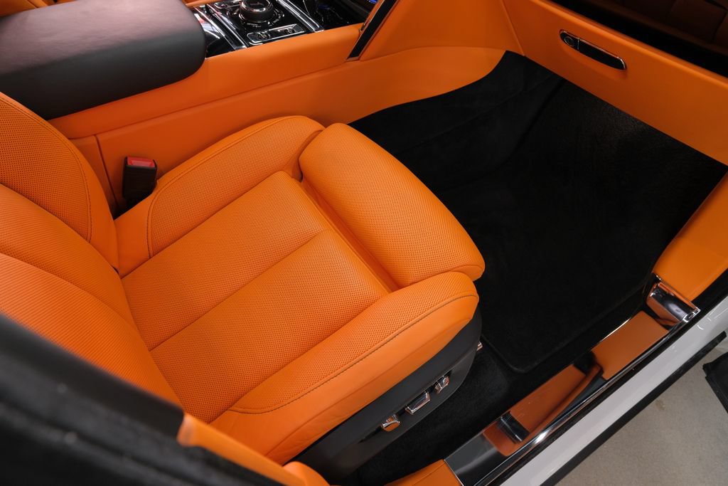 Used 2021 Rolls-Royce Cullinan AWD/4WD image 24