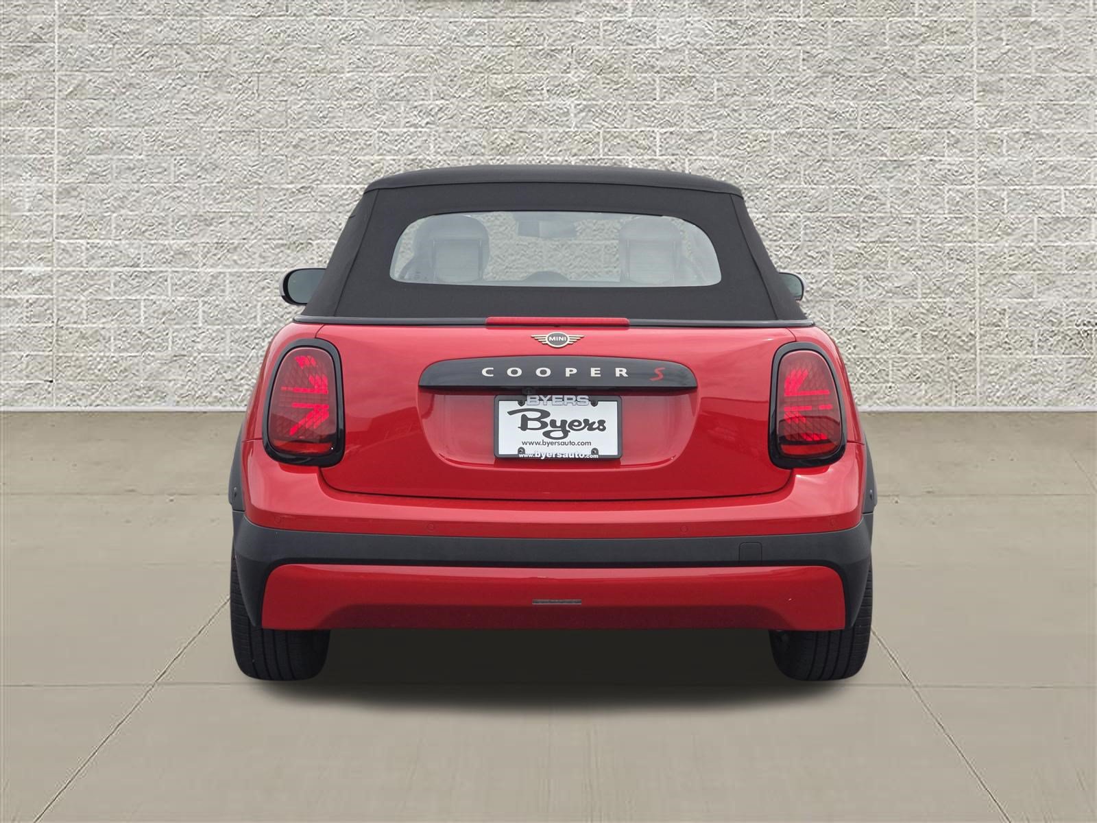 Used 2025 MINI Cooper S FWD image 6