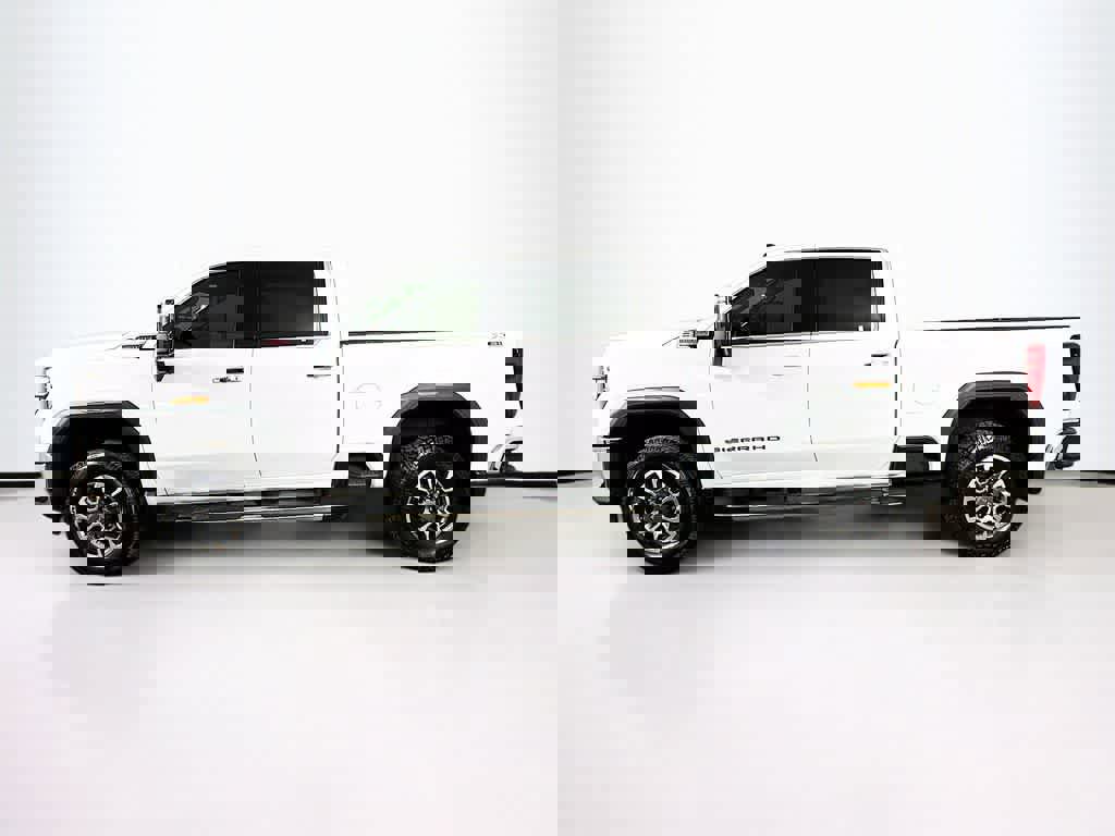 Used 2024 GMC Sierra 2500 SLT w/ SLT Premium Package image 3