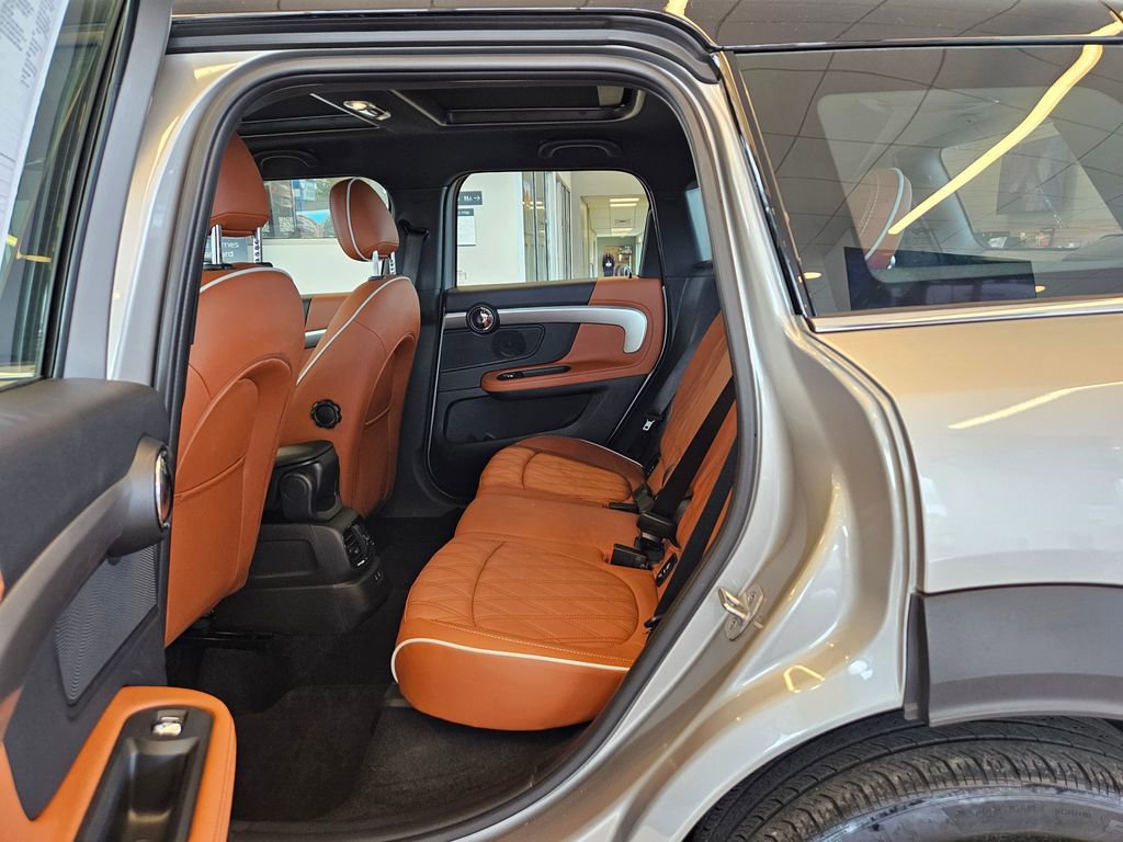 Used 2023 MINI Cooper Countryman S w/ Signature Upholstery Package image 27