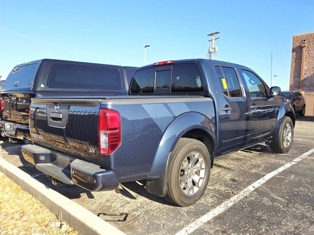 Used 2020 Nissan Frontier SV image 3