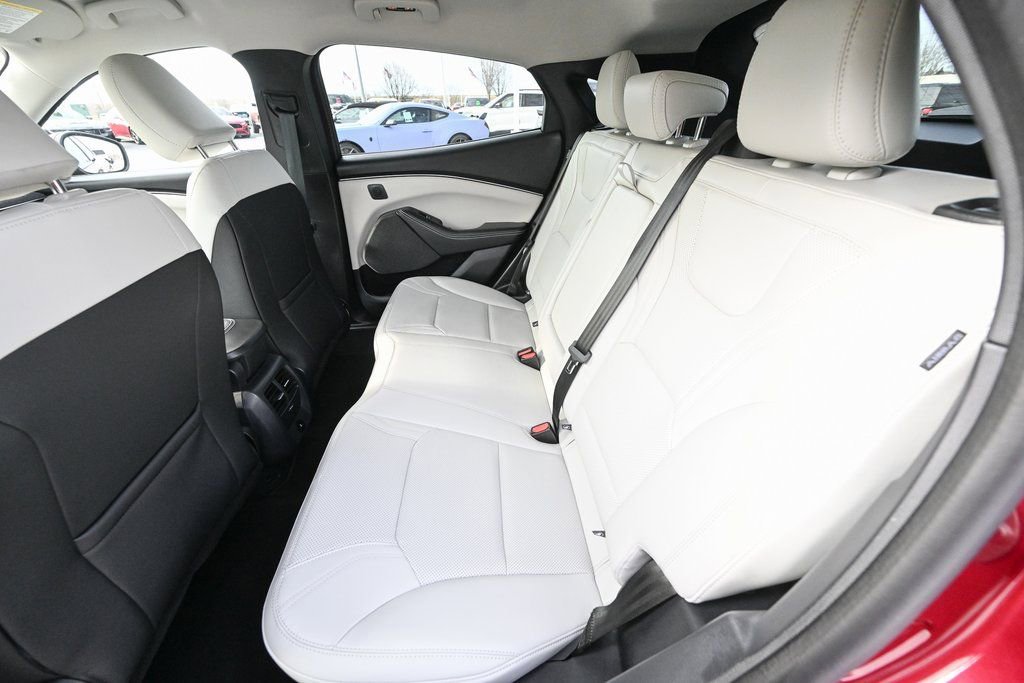 Certified 2025 Ford Mustang Mach-E Premium image 22
