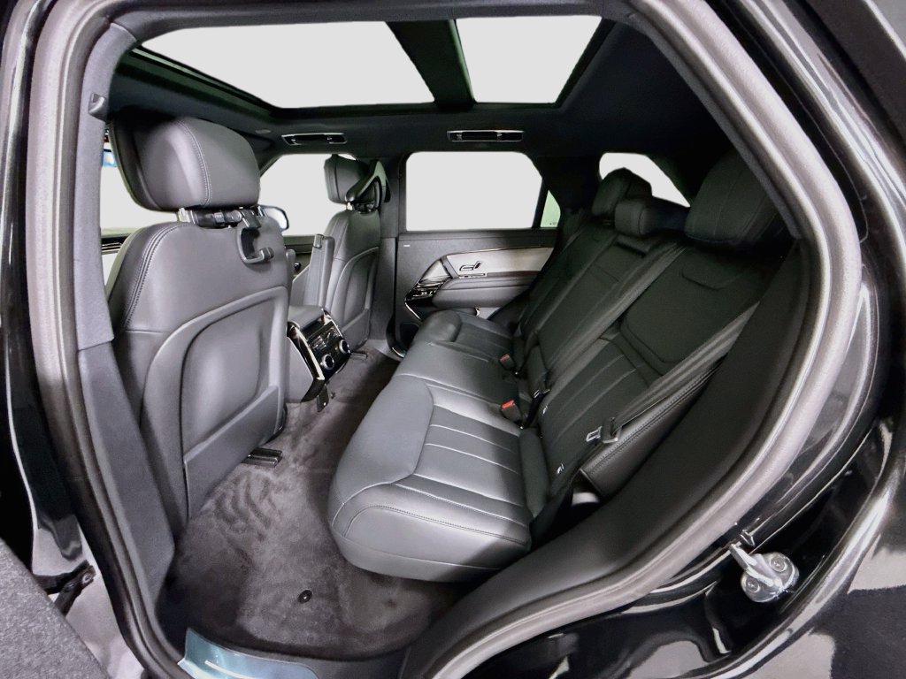New 2026 Land Rover Range Rover Sport Dynamic SE AWD/4WD image 23
