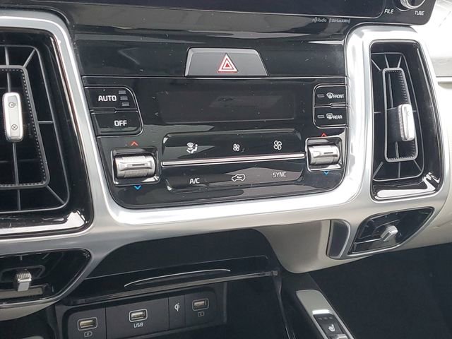 Certified 2023 Kia Sorento SX AWD/4WD image 29