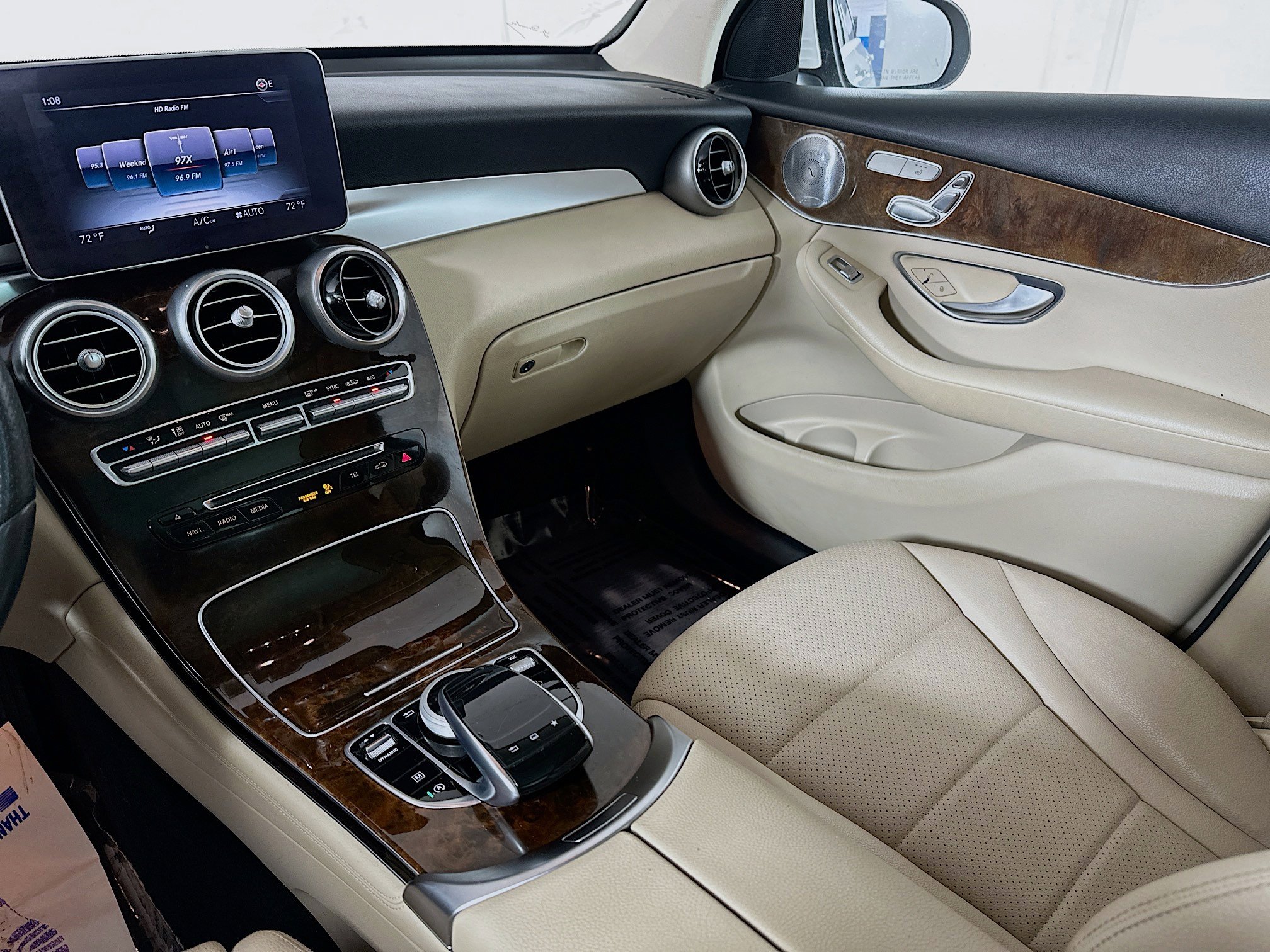 Certified 2016 Mercedes-Benz GLC 300 4MATIC image 25