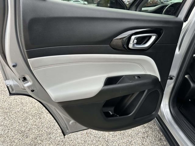 Certified 2022 Jeep Compass Limited image 13