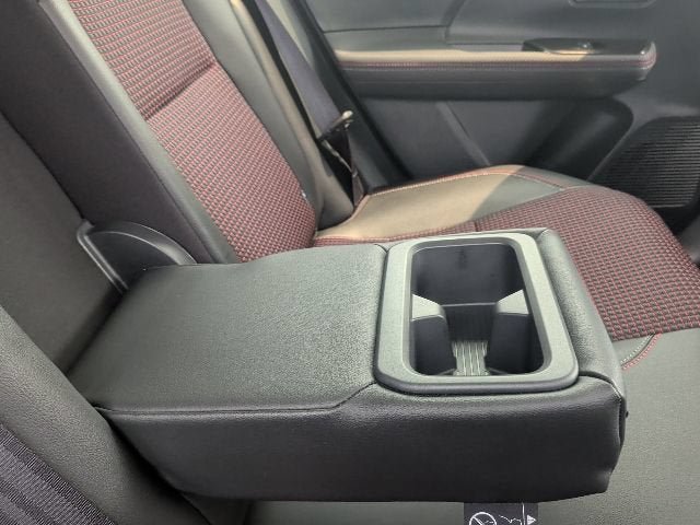 Used 2025 Nissan Kicks SR w/ SR Premium Package FWD image 17