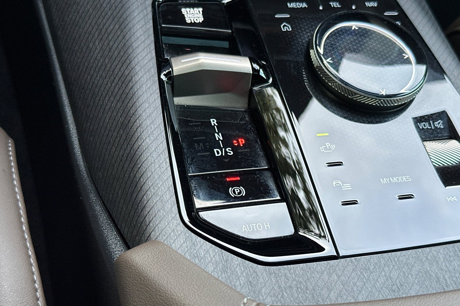 Used 2025 BMW X3 xDrive30i w/ Convenience Package image 28