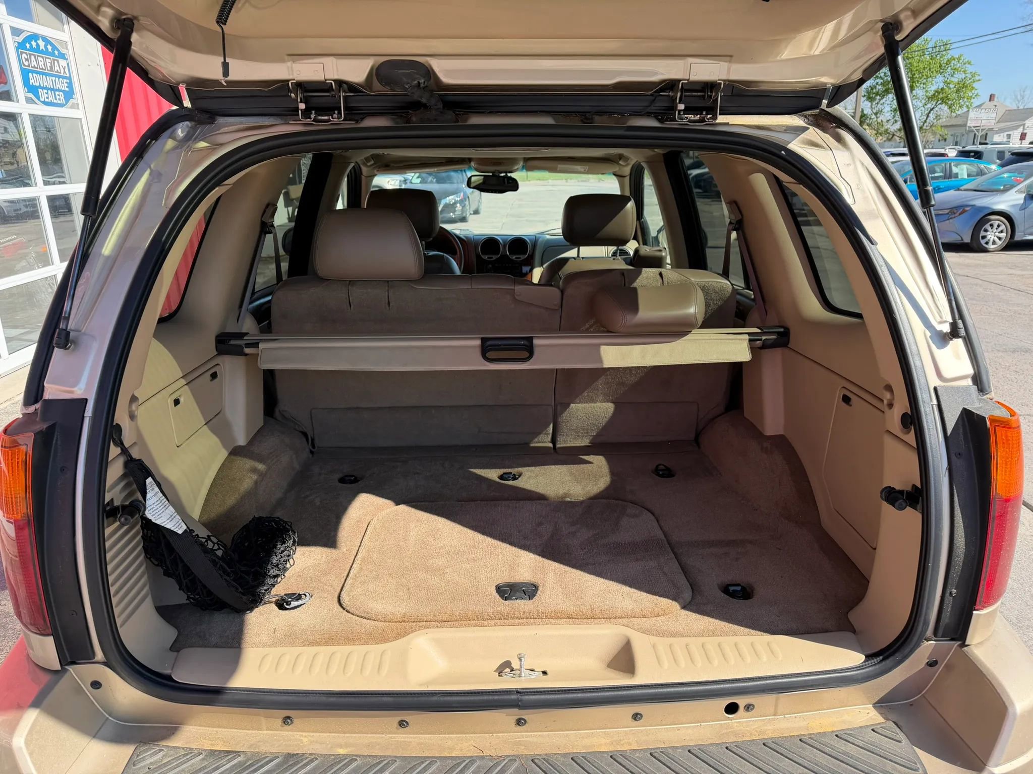 Used 2004 GMC Envoy SLT w/ Preferred Equipment Group AWD/4WD image 8