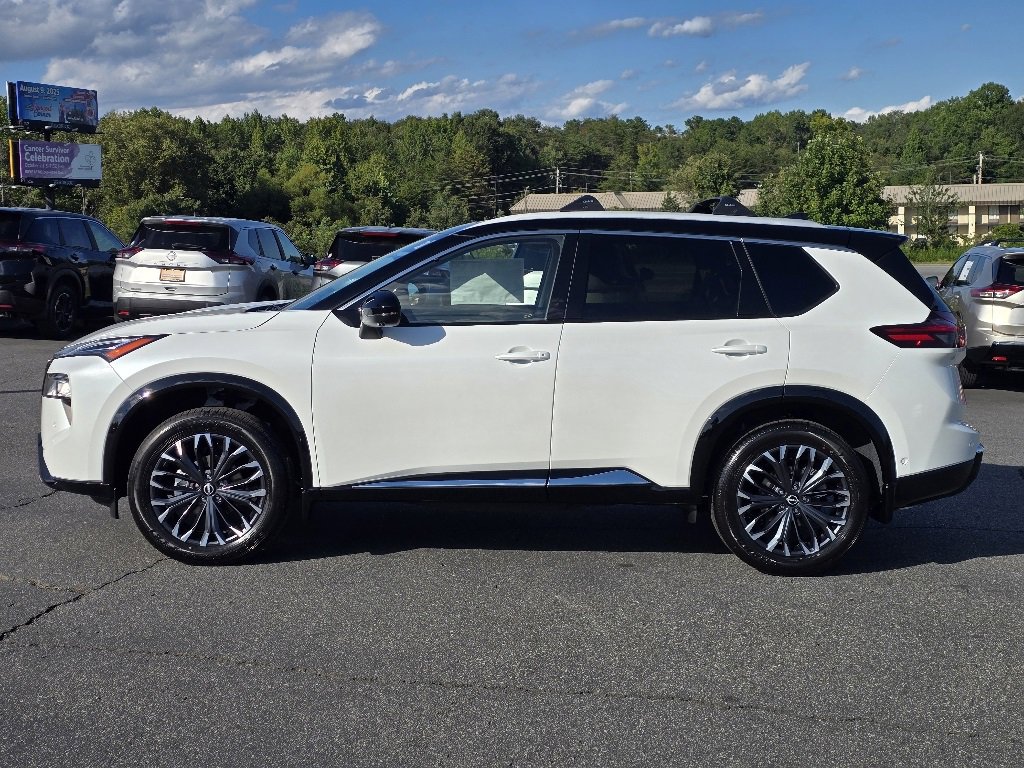 New 2026 Nissan Rogue Platinum image 18