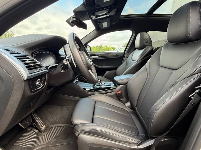 Used 2024 BMW X4 M40i w/ Premium Package image 15