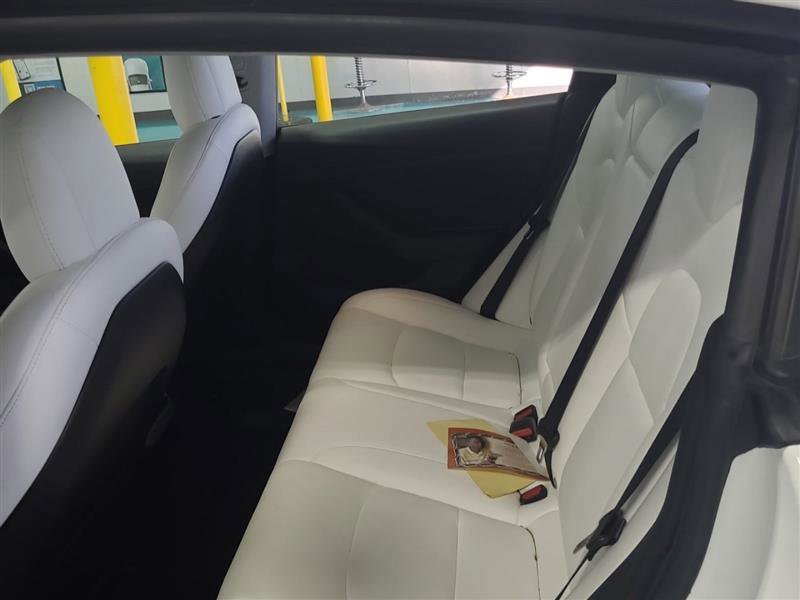 Used 2021 Tesla Model 3 Performance image 11