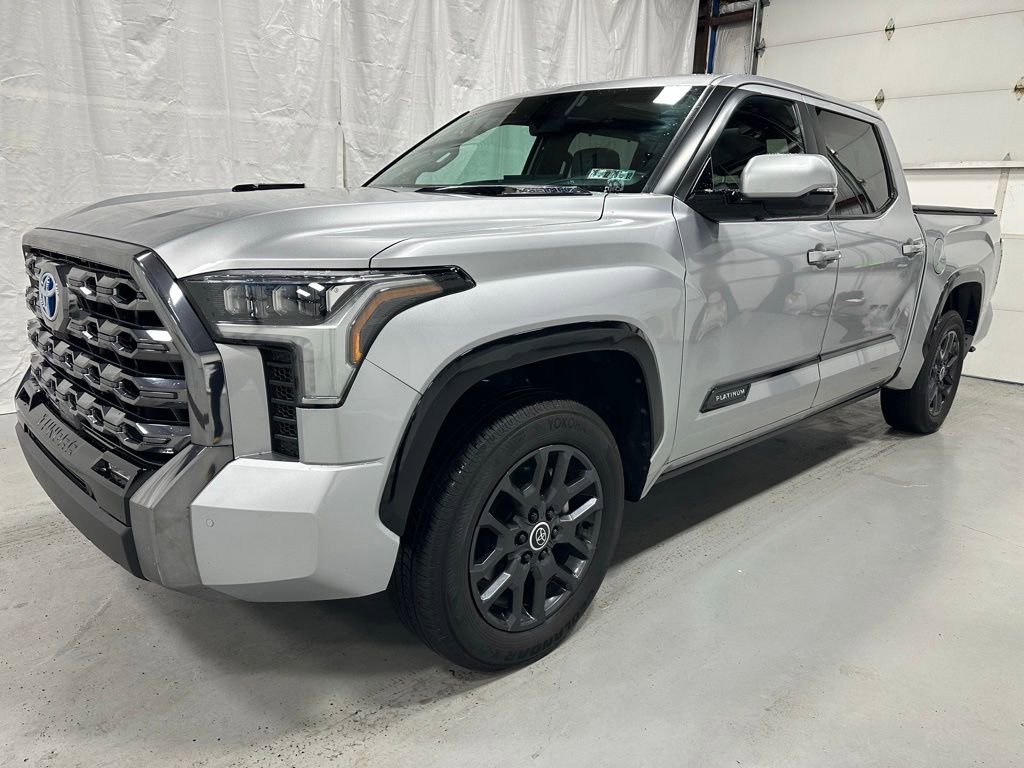 Used 2024 Toyota Tundra Platinum image 3