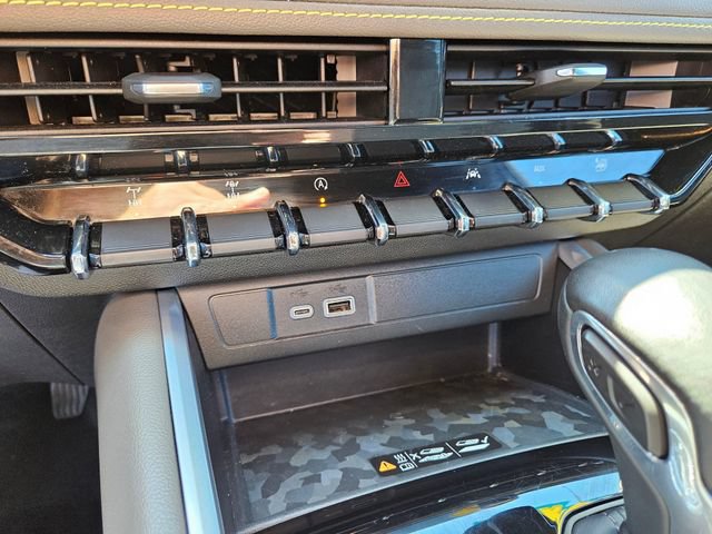 Used 2024 Chevrolet Colorado ZR2 w/ ZR2 Convenience Package III AWD/4WD image 34