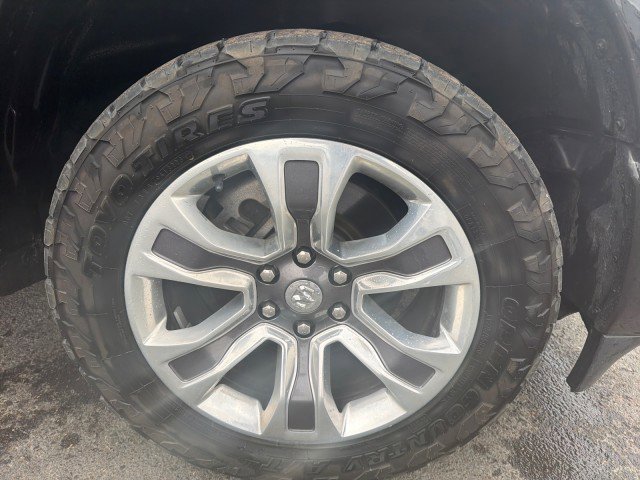 Used 2023 RAM 1500 Limited w/ Bed Utility Group image 5