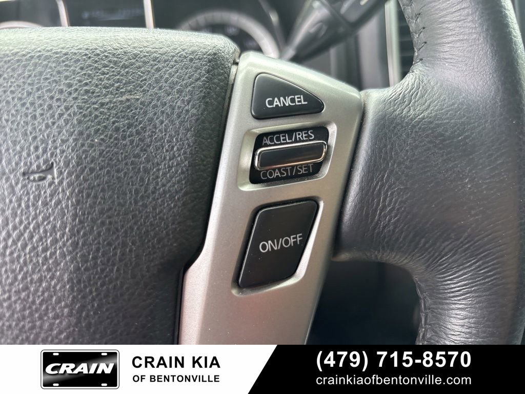 Used 2018 Nissan Titan SL w/ Midnight Edition AWD/4WD image 25