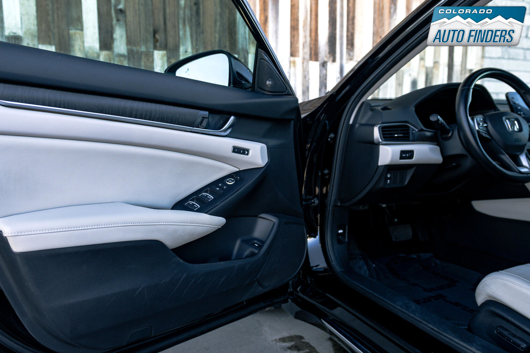 Used 2018 Honda Accord EX-L image 10