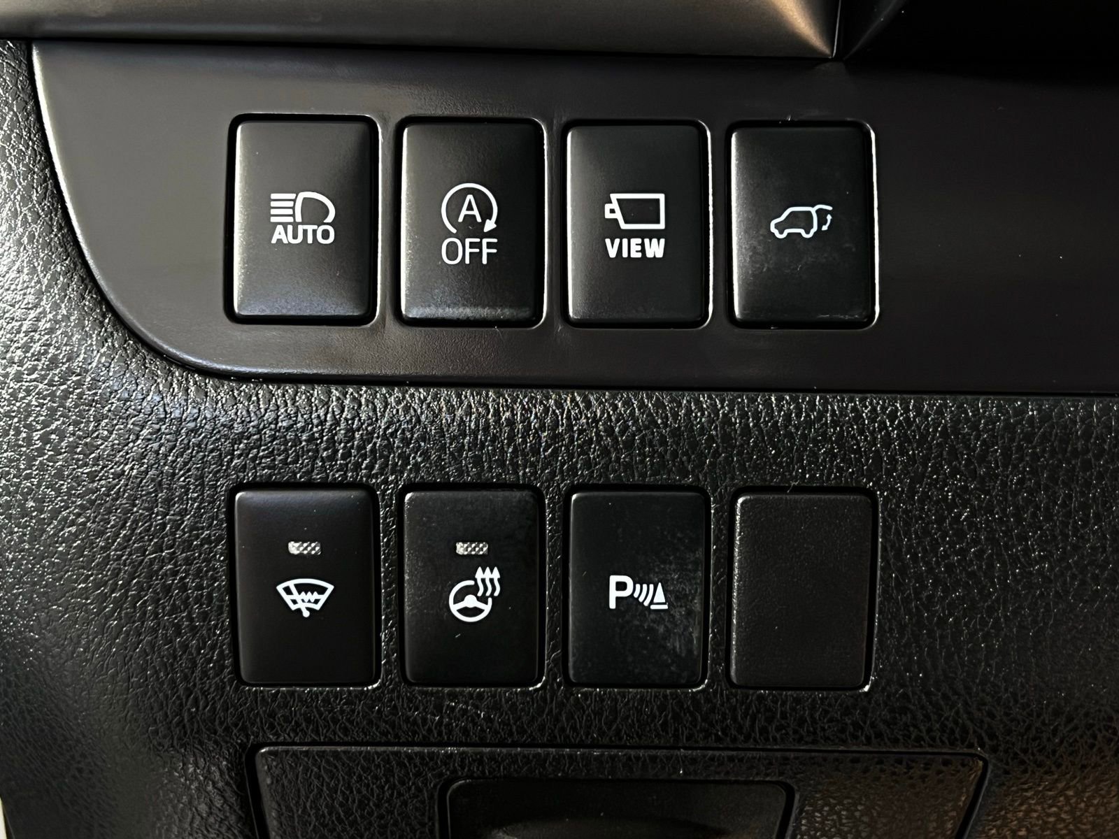 Used 2018 Toyota Highlander Limited Platinum image 24