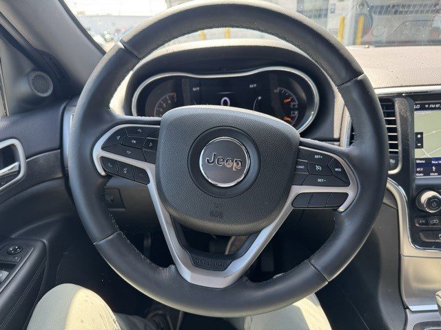 Used 2018 Jeep Grand Cherokee Laredo image 15