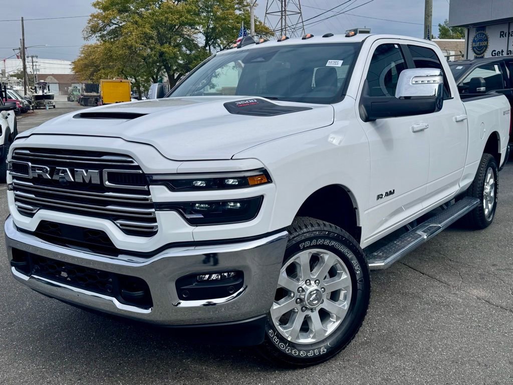 Used 2025 RAM 3500 Laramie w/ Sport Appearance Package AWD/4WD image 3