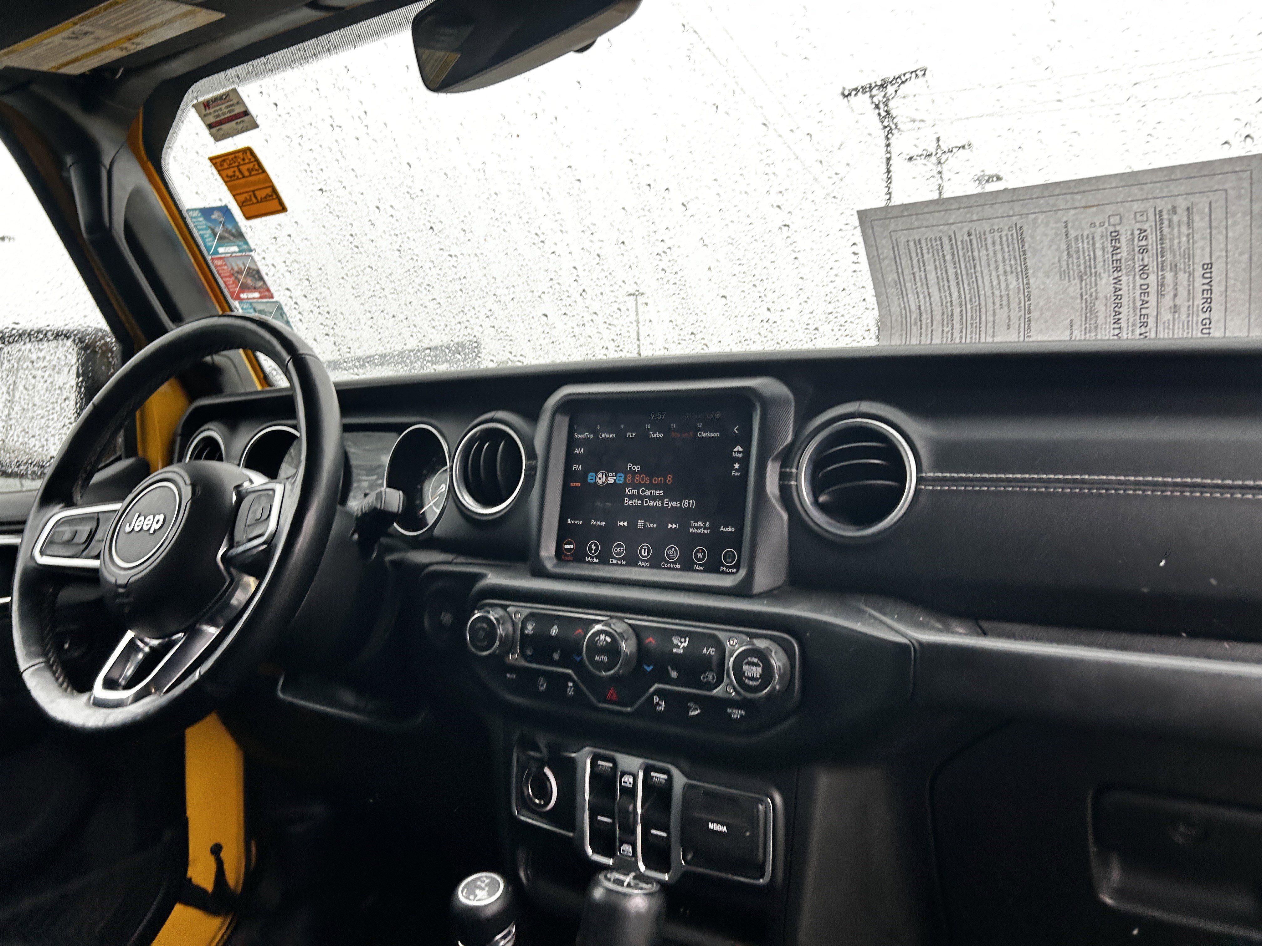 Used 2018 Jeep Wrangler Unlimited Sahara AWD/4WD image 14