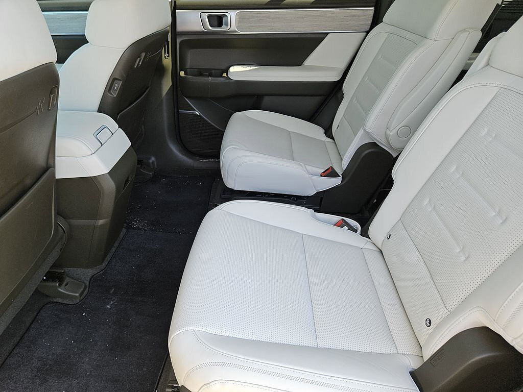 Certified 2025 Hyundai Santa Fe Calligraphy AWD/4WD image 21