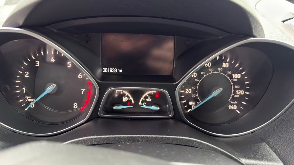 Used 2017 Ford Escape SE w/ SE Sport Appearance Package image 12