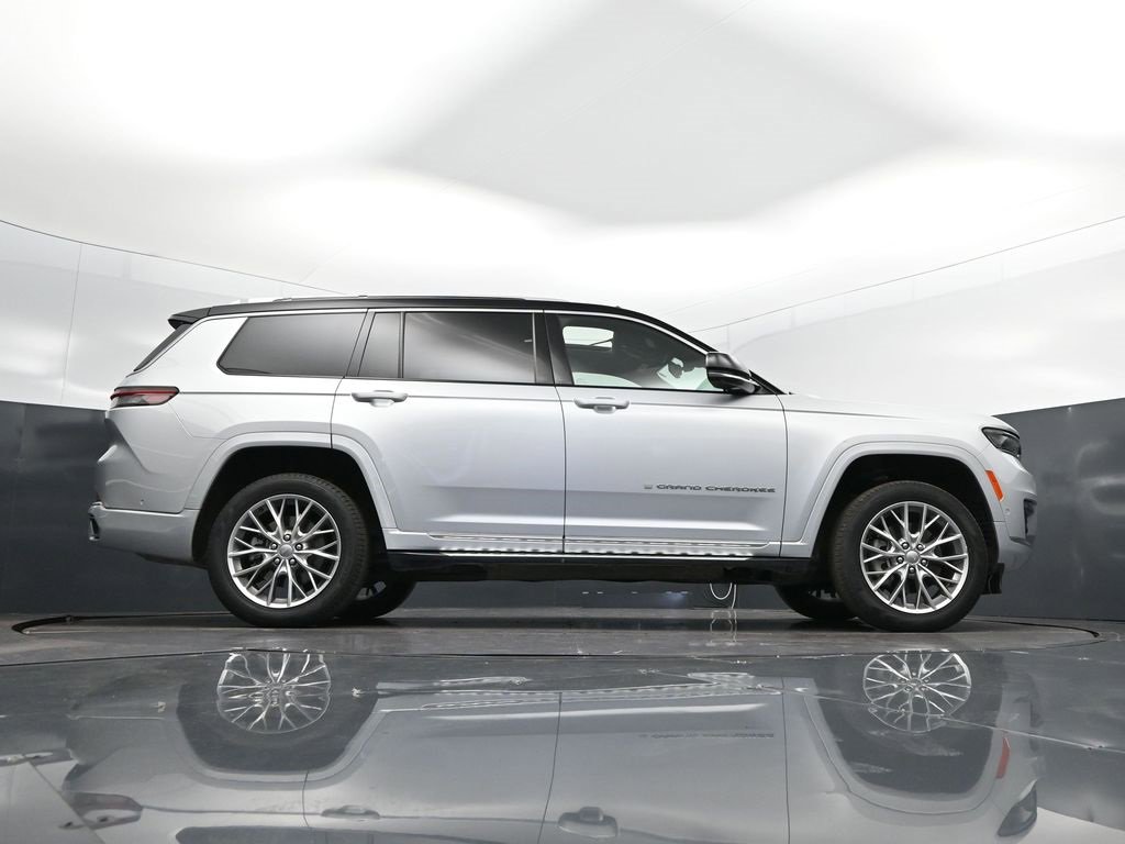 Used 2023 Jeep Grand Cherokee L Summit w/ Advanced Protech Group IV image 46